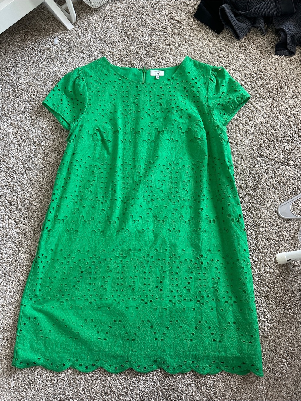 crown & ivy Green Eyelet Short Sleeve Mini Dress